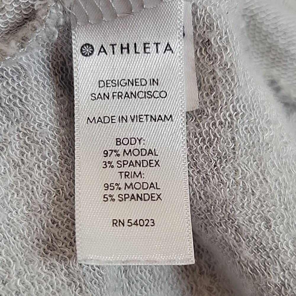Athleta Gray Model Pullover Size Small - image 6